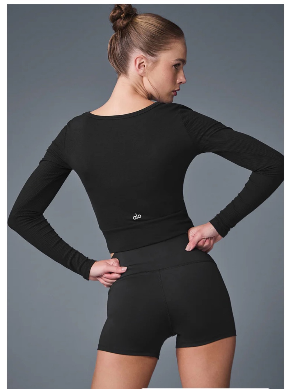 ALO Yoga Cover Black Long-Sleeve Cropped Tee Size Small or XS